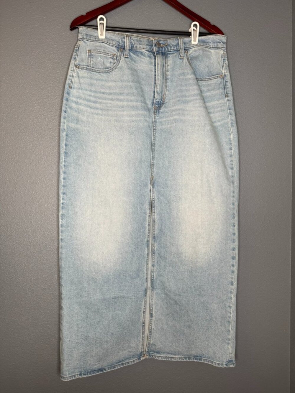 Universal Thread Denim Maxi Skirt Womens 12 Light Wash Blue Front Slit Stretch